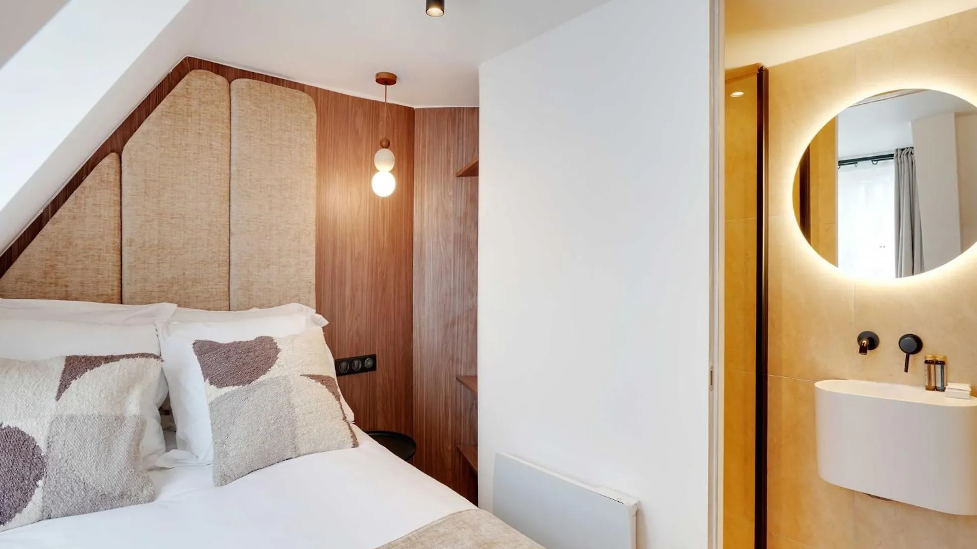 Cosy And Modern Studio - 2P - Saint Lazare 8Eme Paris 0*,  France